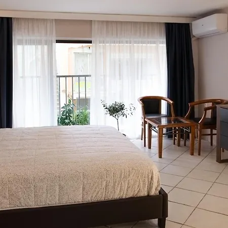 Roptron Center * Chania (Crete)