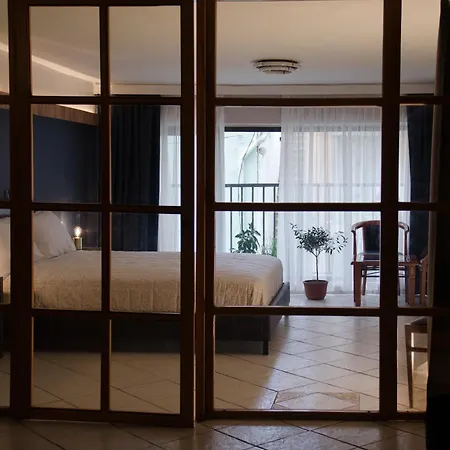 Apartmán Roptron Center *